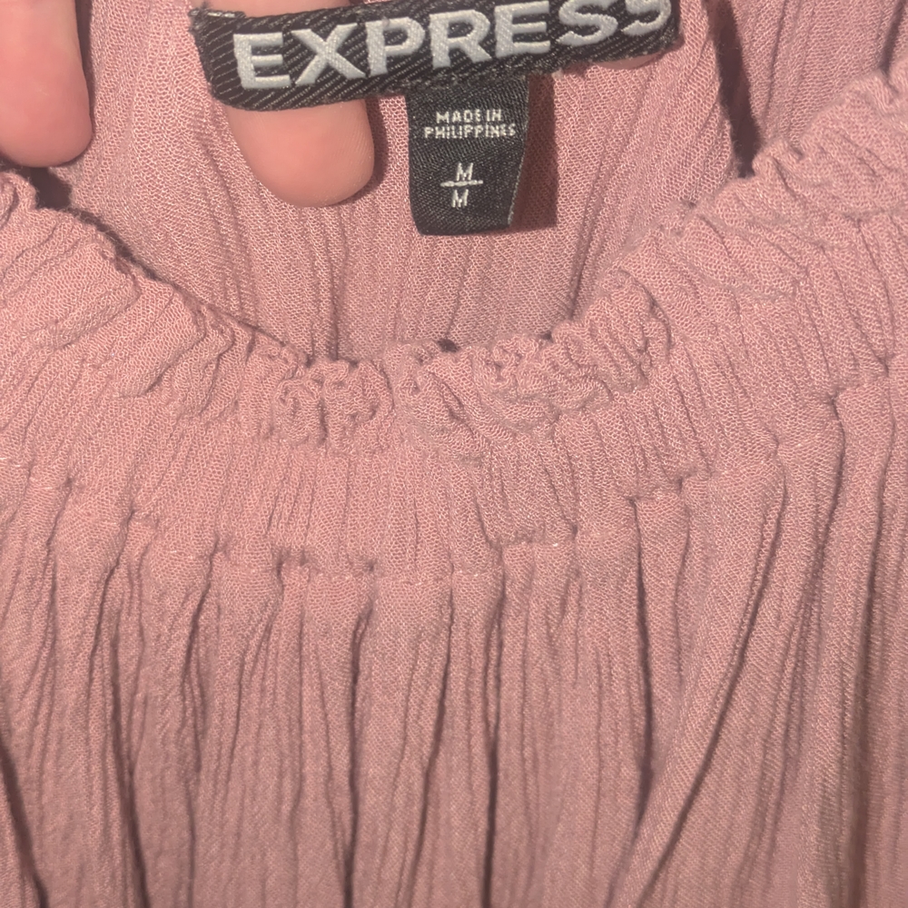Women's Pink Ruffled Top - Picture 3 of 4